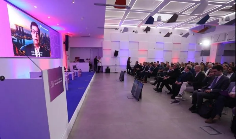 The conference in CCIS gathered all 200 IT experts, representatives, and traditional industries. The meeting was organized by the Center for Digital Transformation of CCIS with the support of the Government of Serbia